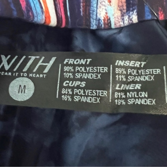 Peloton Medium Melody High Neck Bra - Picture 8 of 8